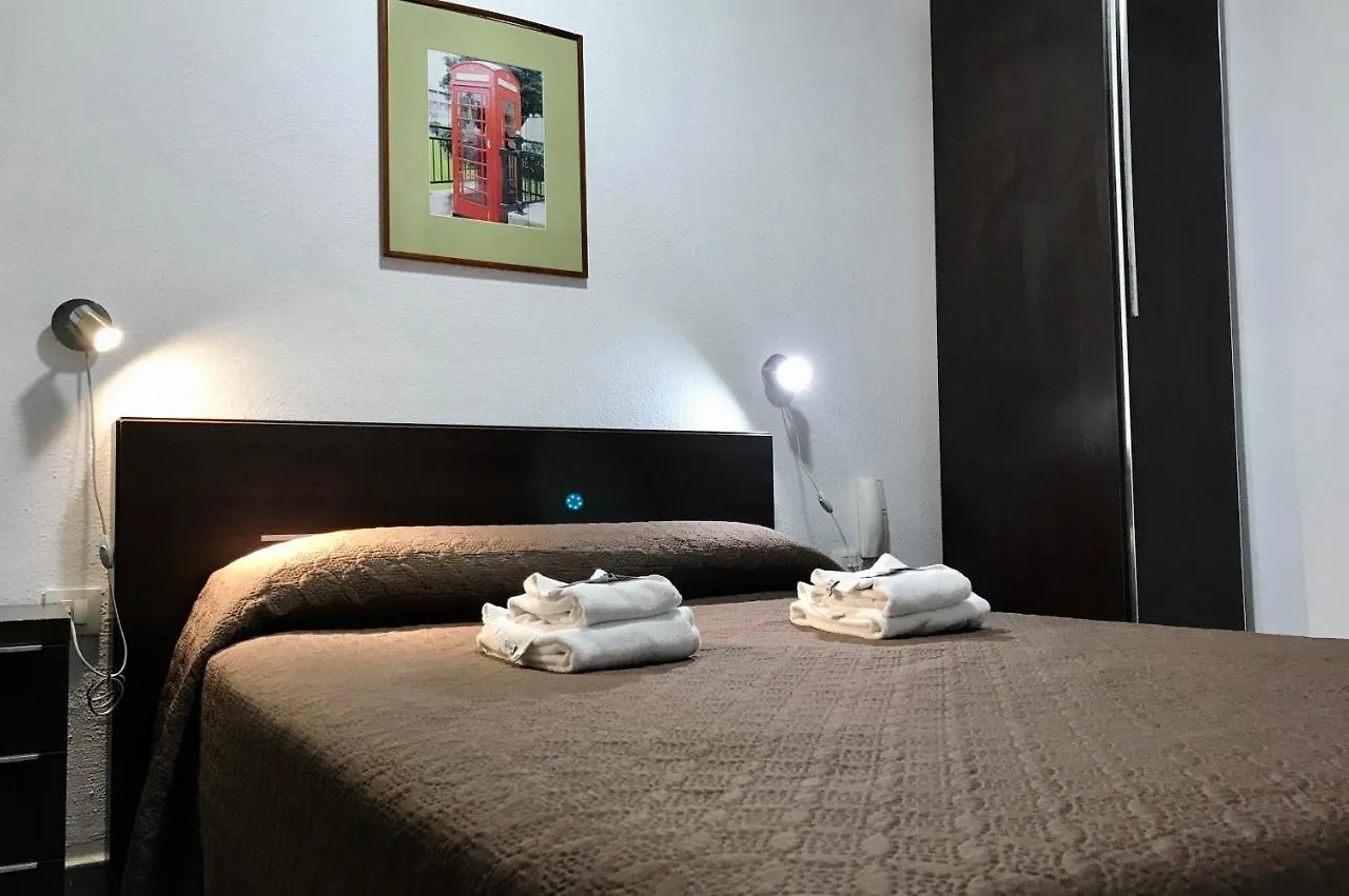 Hostal Carlos 2 La Línea de la Concepción Πανσιόν